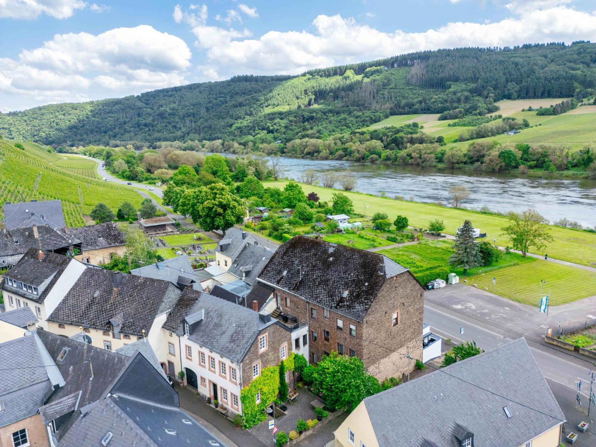 Moselstern Appartements Kinheim Exterior foto