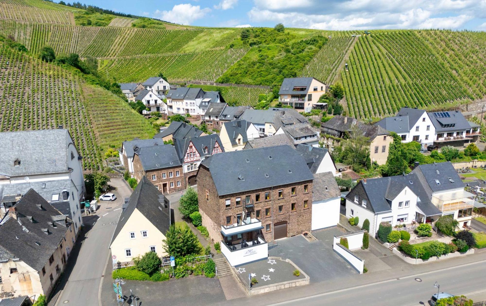 Moselstern Appartements Kinheim Exterior foto